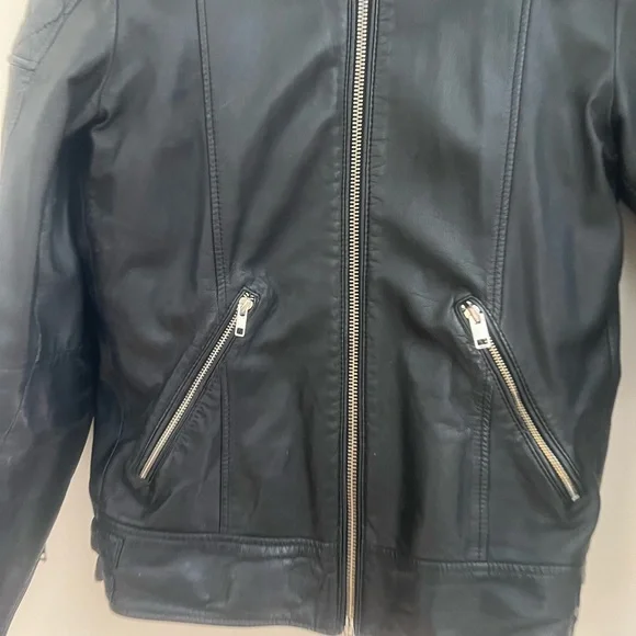 Diesel vintage Black sheepskin Leather Jacket with Quilted Shoulders